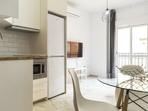 Interior - Total disconnection in an urban oasis (Málaga)