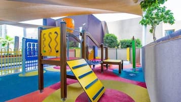 Children’s play area – outdoor