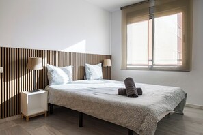 1 chambre, fer et planche à repasser, Wi-Fi, draps fournis