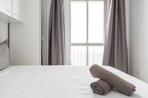 3 Schlafzimmer, Bügeleisen/Bügelbrett, Bettwäsche