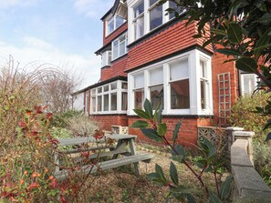 Exterior - 11 Peasholm Avenue (Scarborough)