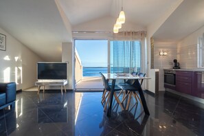 Dining - Untouched nature • Perfect Sea View • Heated Pool • Beach 3 min Walk (Ljubljeva)
