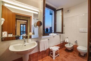 Bathroom - Appartamenti La Grotta (Bardolino)