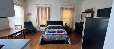 1 bedroom, iron/ironing board, WiFi, bed sheets