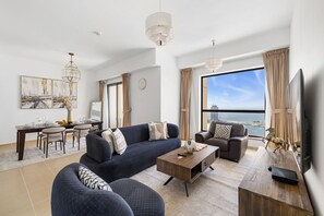 Living area - Fully Upgraded 2BR Direct Beach Access (Dubai)
