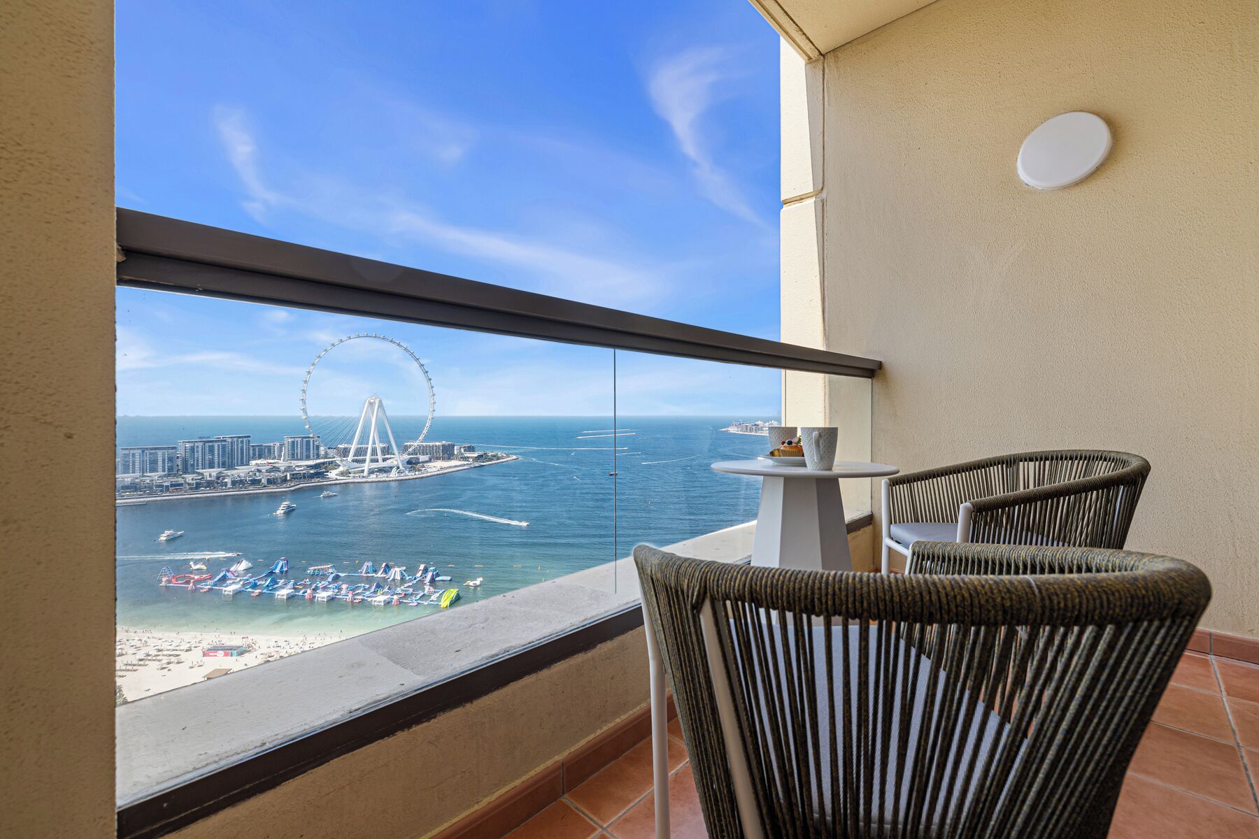 Appartement Deluxe, balcon, vue mer | Enceinte de l’hébergement