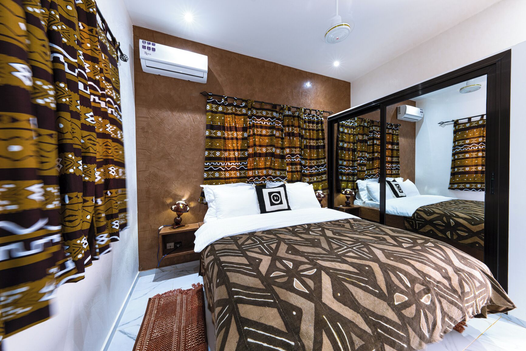 Chambre Quadruple Classique, vue cour intérieure