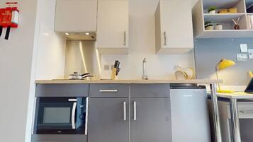 Estudio, no fumadores | Cocina privada