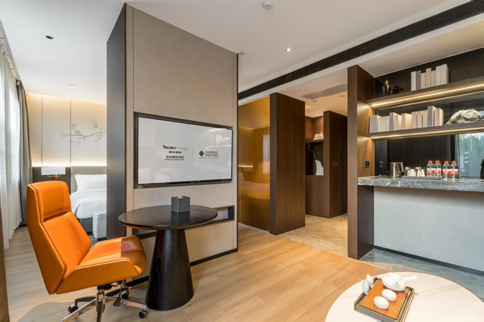 المنشأة من الداخل