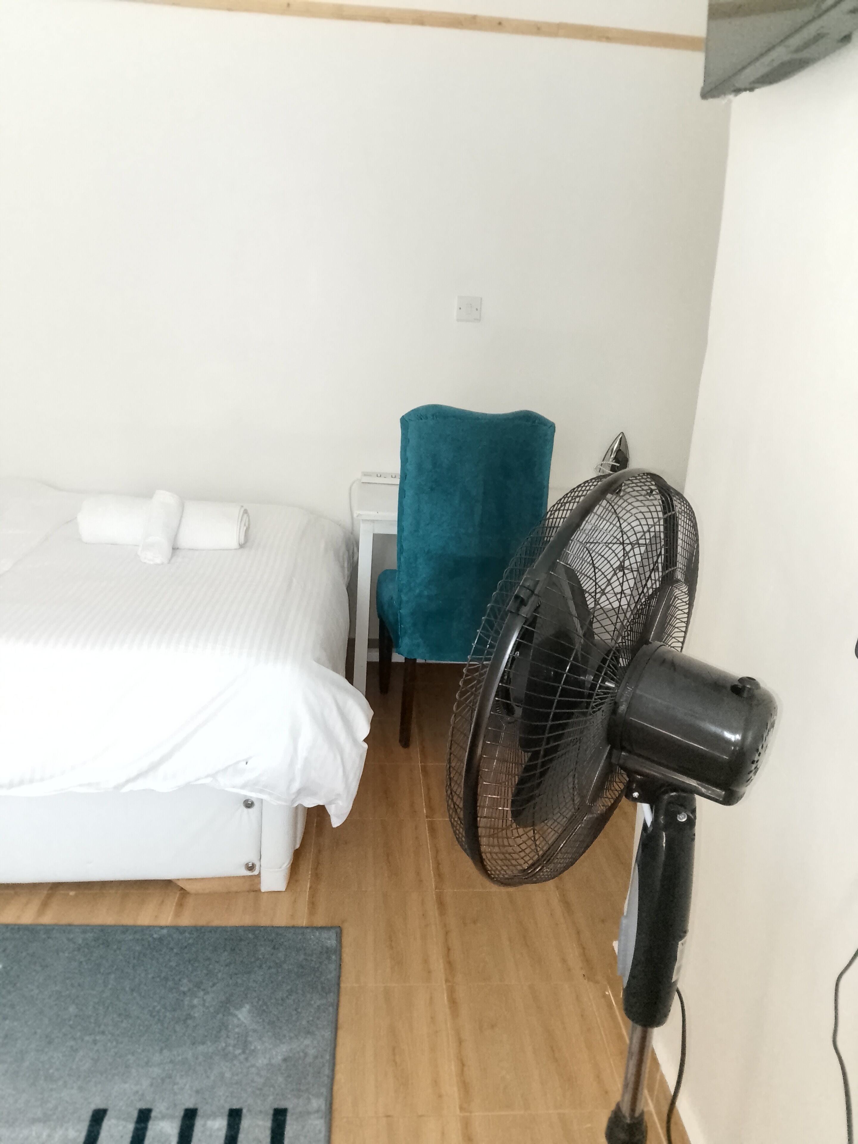 Studio Confort, balcon | Restauration dans la chambre