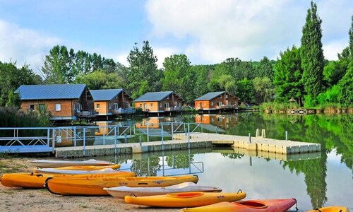 Cottage in Coly With Private Lake Access
