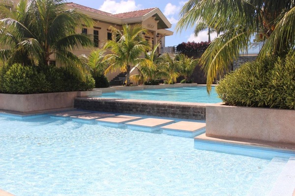 Condo, 1 Bedroom, Accessible, Mountain View | Pool | Outdoor pool