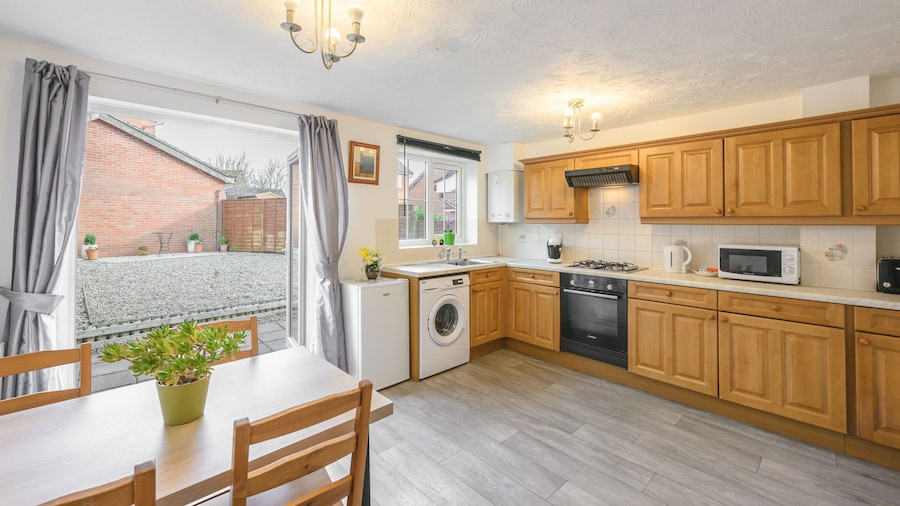 Host and Stay - The Rowton