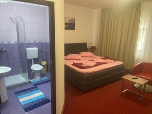 Double Room, Garden View | Laptop workspace, free WiFi - Popas Turistic Zavoiul (Cosmesti)