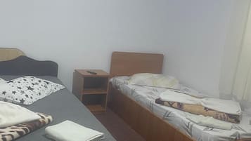 Double Room, Garden View | Laptop workspace, free WiFi