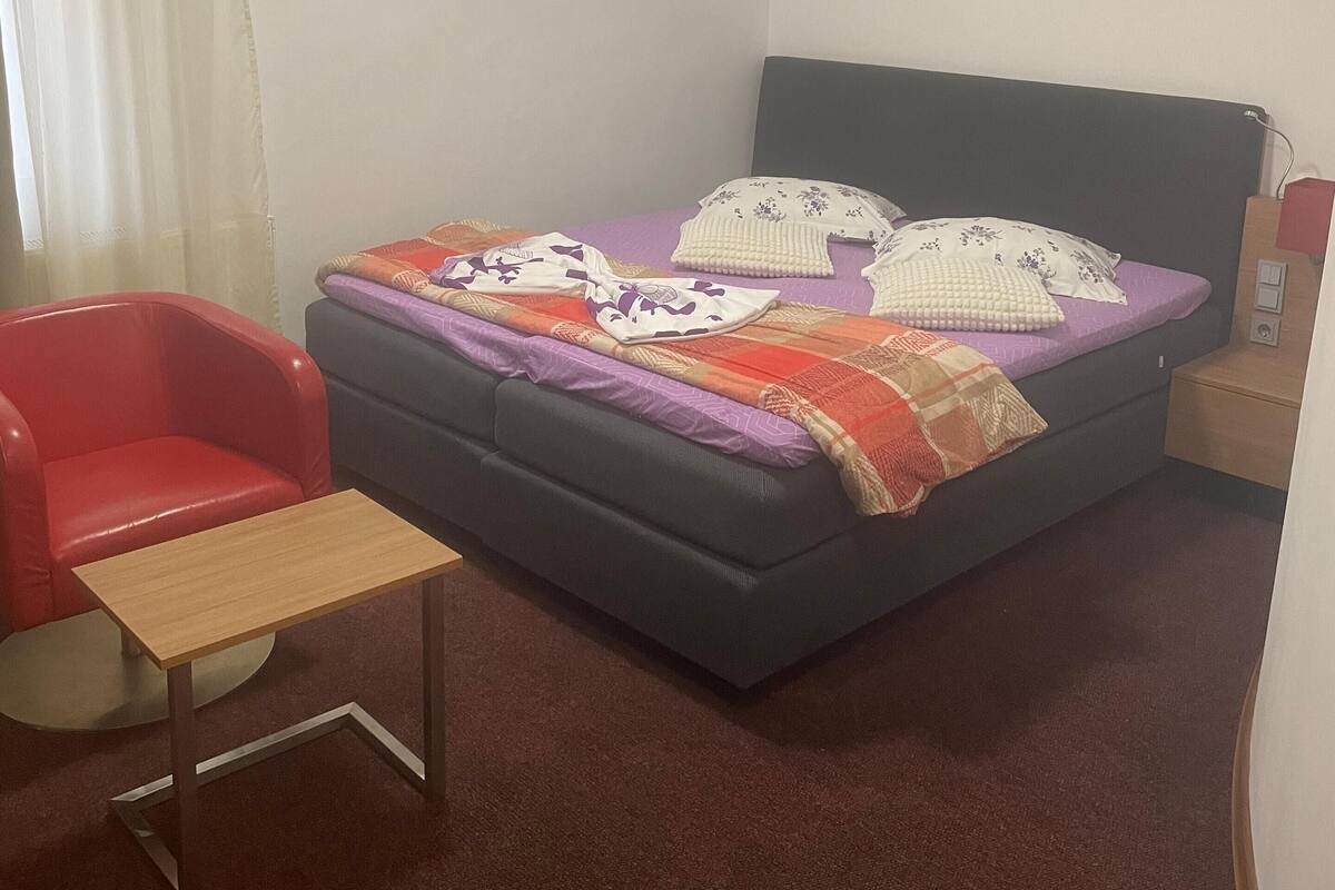 Double Room, Garden View | Laptop workspace, free WiFi