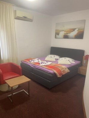 Double Room, Garden View | Laptop workspace, free WiFi - Popas Turistic Zavoiul (Cosmeștii-Vale)