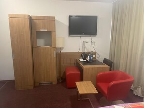 Double Room, Garden View | Interior - Popas Turistic Zavoiul (Cosmesti)