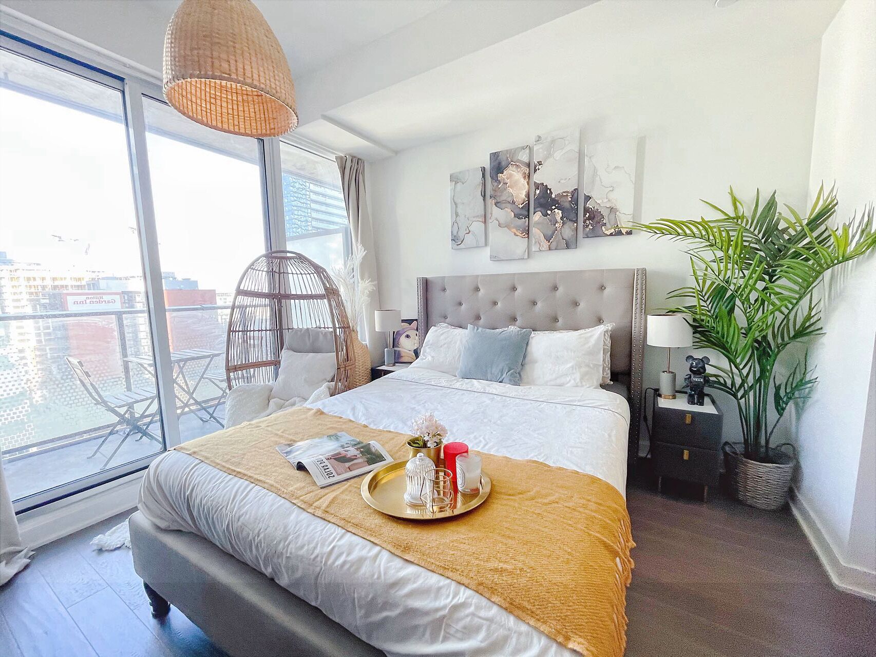 Suite Deluxe, no fumadors, vistes a la ciutat | Escriptori, espai de treball apte per a portàtils i wifi gratuïta 