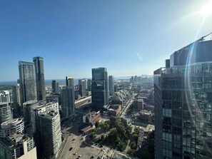 صورة غير مصنفة، 3 من 6، زرّ