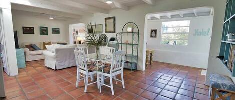 Nhà, phù hợp cho người khuyết tật