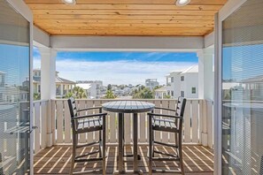 House - Modern 3-story Beach House W Poll and Billiard (Miramar Beach)