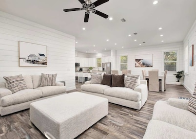 Modern 3-story Beach House W Poll and Billiard
