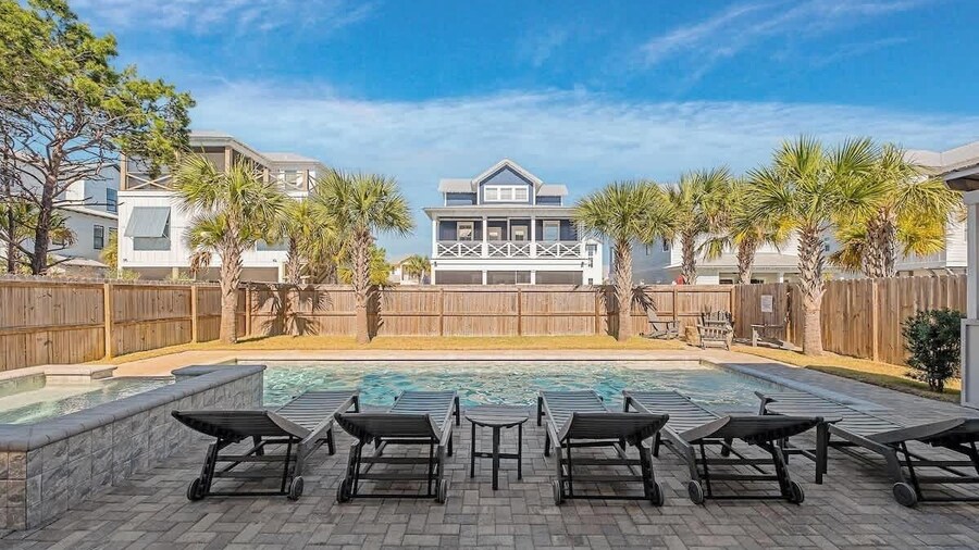 Modern 3-story Beach House W Poll and Billiard