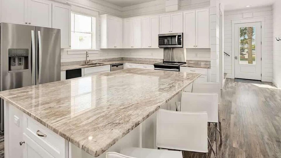 Costal Style 3-story W 7BR and Near the Beach