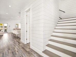 House - Costal Style 3-story W 7BR and Near the Beach (Miramar Beach)