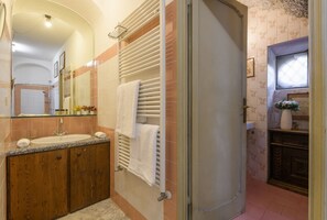 Asciugamani, shampoo