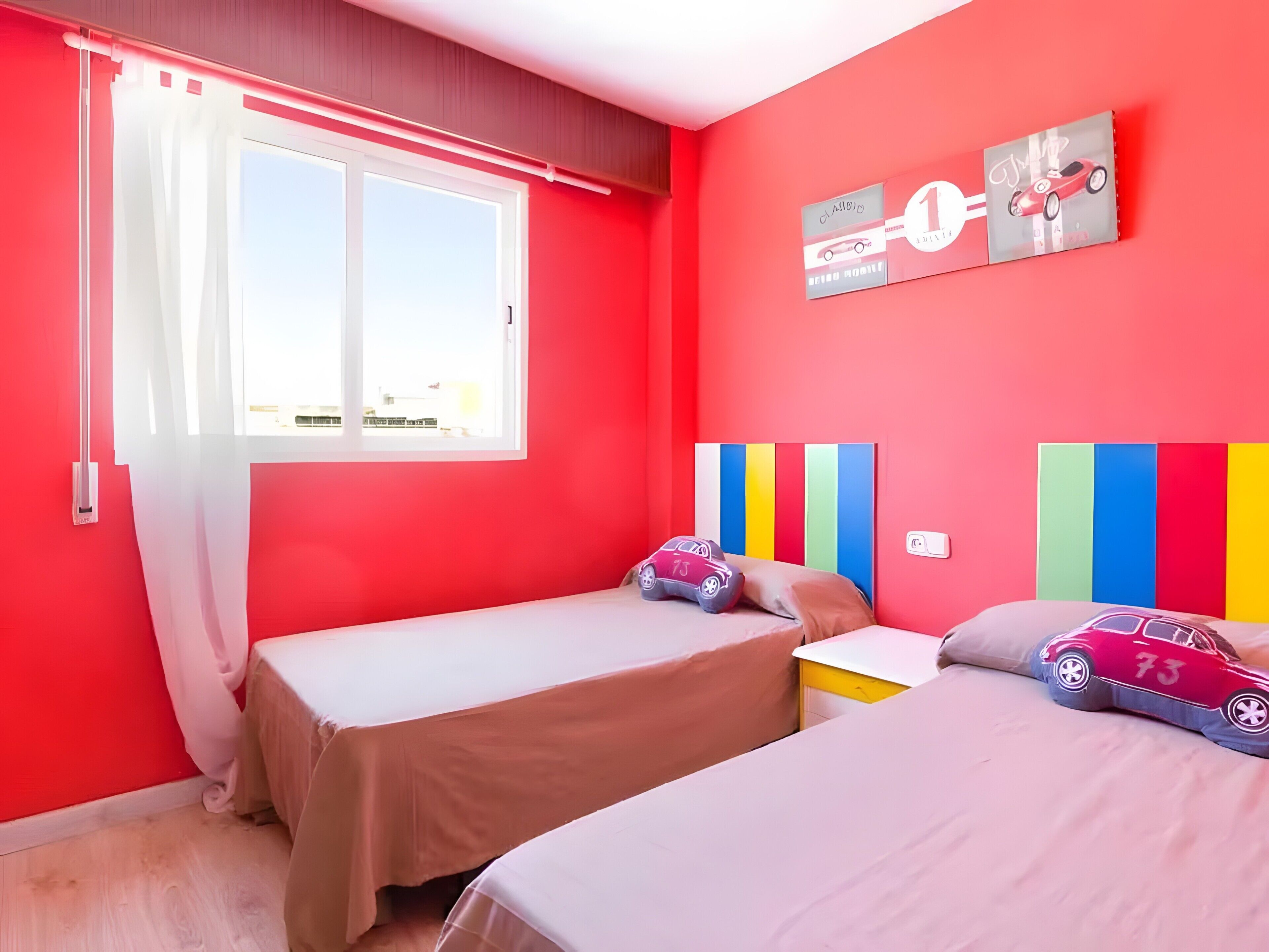 3 bedrooms, WiFi, bed sheets