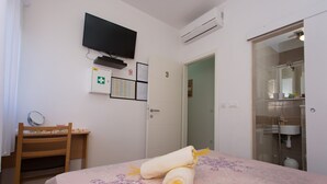 Rumah | 4 kamar tidur dan setrika/meja setrika