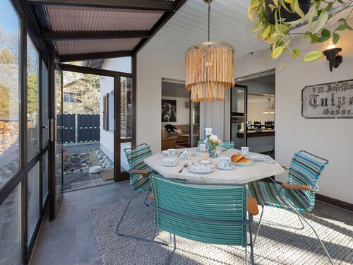 Schönes alleinstehendes Ferienhaus für 6 Personen mit  W-LAN, TV, Terrasse und Haustiere erlaubt