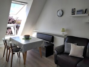 TV - Holiday Home “Haus Andrea” with Wi-Fi (Norderney)