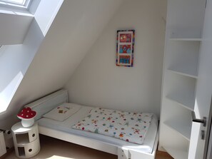 WiFi, bed sheets - Holiday Home “Haus Andrea” with Wi-Fi (Norderney)