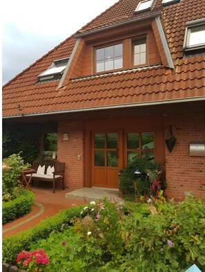 Exterior - Holiday Home “Haus Andrea” with Wi-Fi (Norderney)