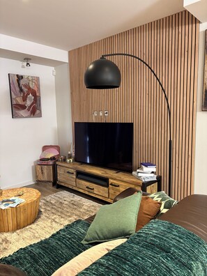 Living area - House with swimming pool (Alata)