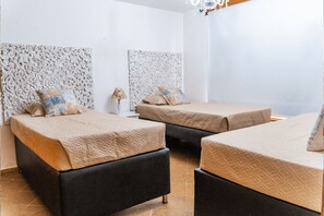 Villa, plusieurs chambres, accessible aux personnes à mobilité réduite, fumeurs | 8 chambres