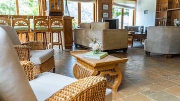 Villa, Multiple Bedrooms, Accessible, Smoking | Lobby