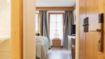 In-room safe, blackout curtains, soundproofing, iron/ironing board
