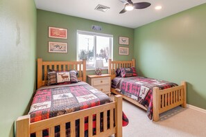 House (2 Bedrooms) | Interior