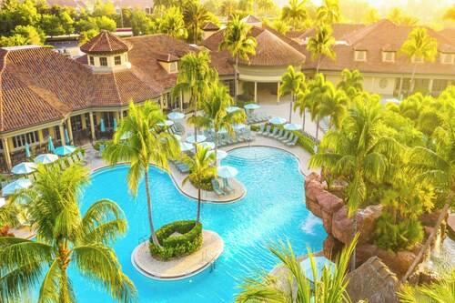 Luxury Waterfront Living! Naples Resort Condo