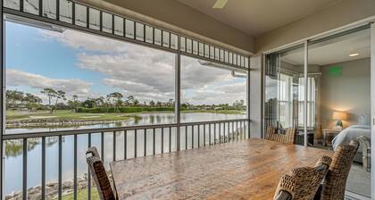 Luxury Waterfront Living! Naples Resort Condo
