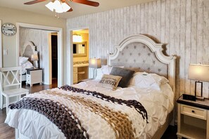 Apartment (2 Bedrooms) | Interior - Boat & Explore! Easy-access Lake Hamilton Condo (Hot Springs)