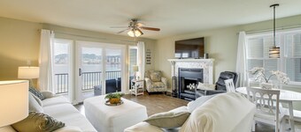 Boat & Explore! Easy-access Lake Hamilton Condo