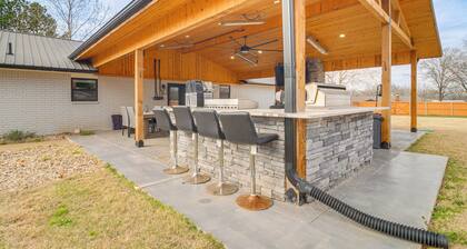 Group Getaway Near Eufaula Lake & Boat Ramp!