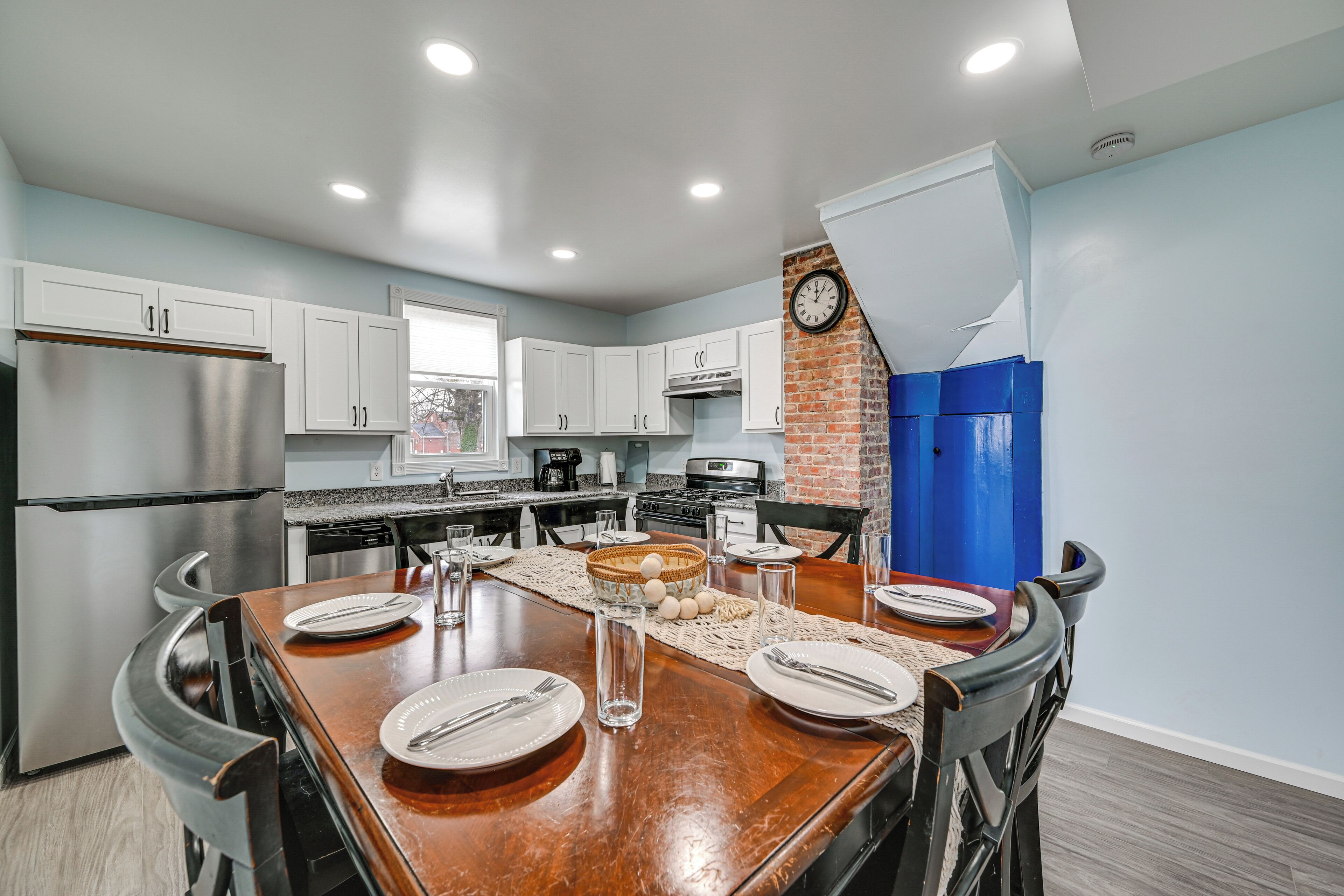 House (4 Bedrooms) | Interior