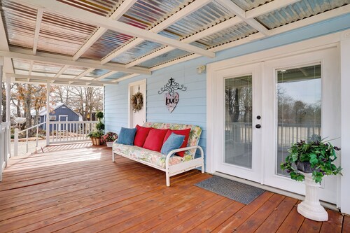 Peace & Relaxation at Texas Countryside Tiny Home