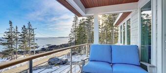 < 1 Mi to Port Clyde Village: Modern Retreat
